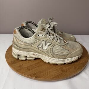 Size 5.5 - New Balance 2002R Beige M2002RSC